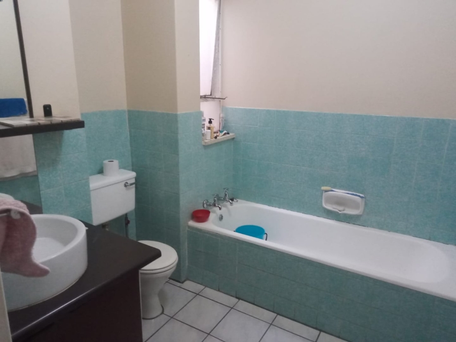 To Let 2 Bedroom Property for Rent in Eastleigh Gauteng