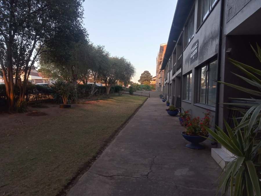 To Let 2 Bedroom Property for Rent in Eastleigh Gauteng