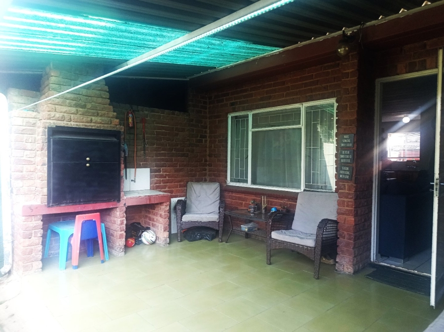 3 Bedroom Property for Sale in Moregloed Gauteng