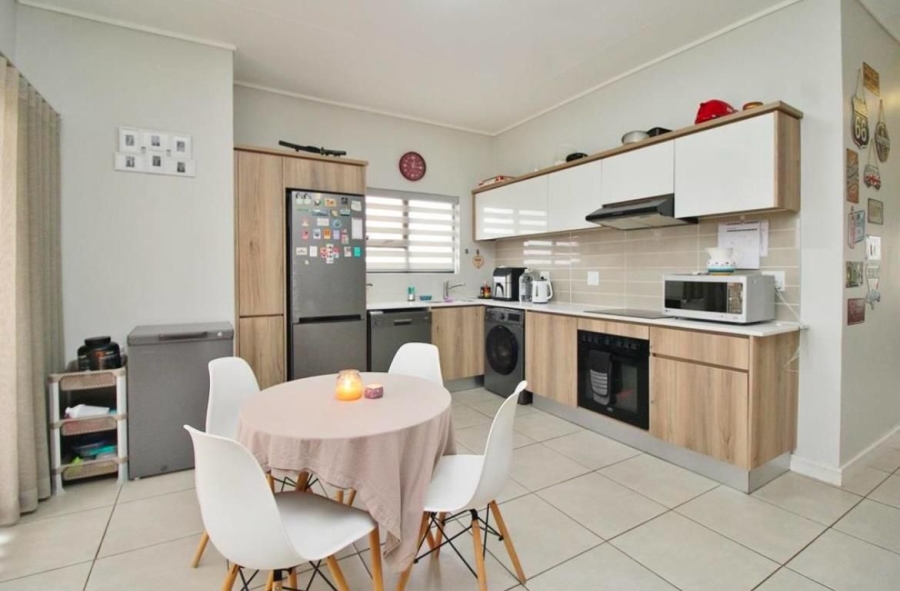 2 Bedroom Property for Sale in Linbro Park Gauteng