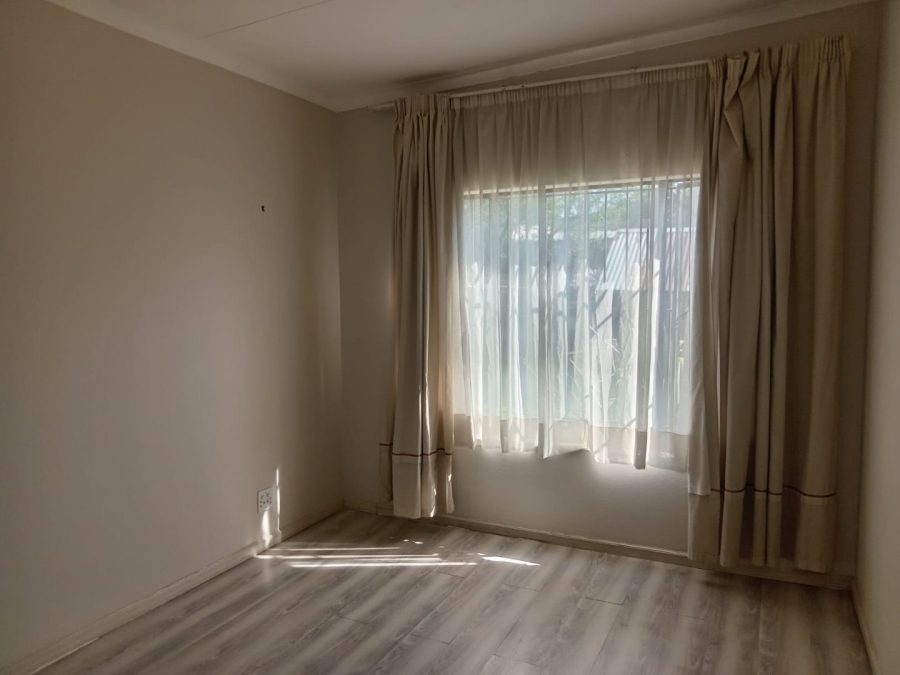 To Let 2 Bedroom Property for Rent in Northmead Gauteng