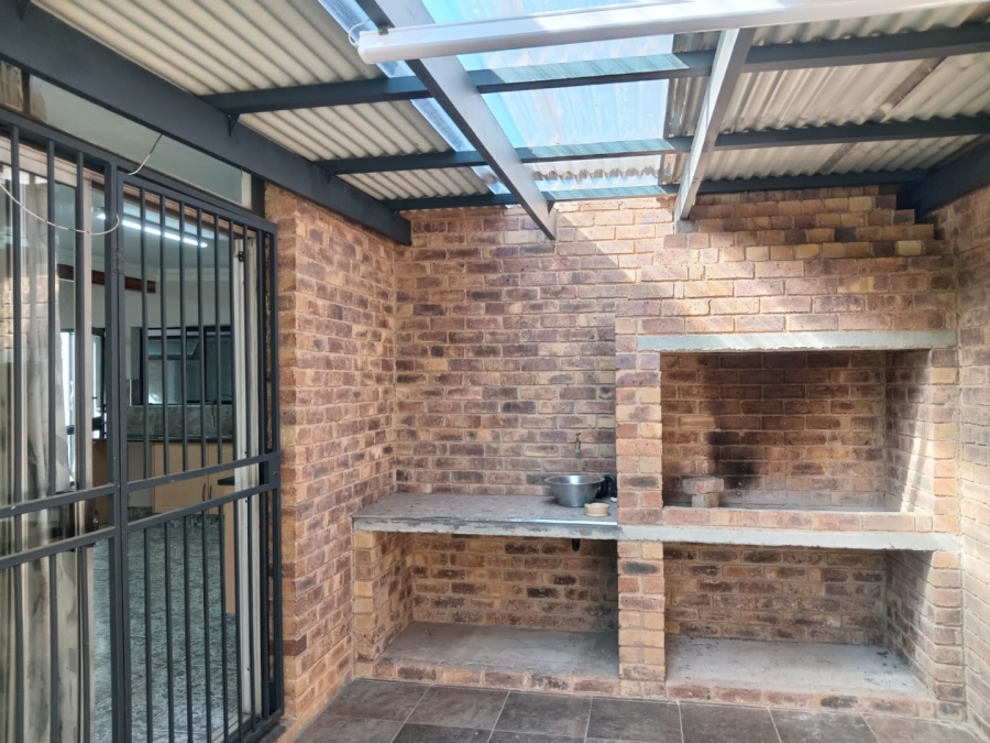 To Let 2 Bedroom Property for Rent in Northmead Gauteng