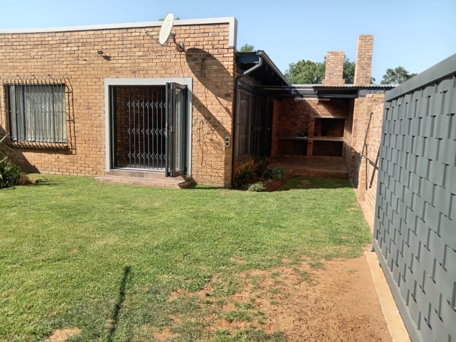 To Let 2 Bedroom Property for Rent in Northmead Gauteng