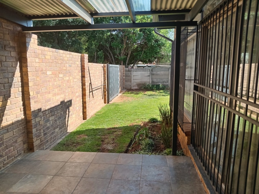 To Let 2 Bedroom Property for Rent in Northmead Gauteng