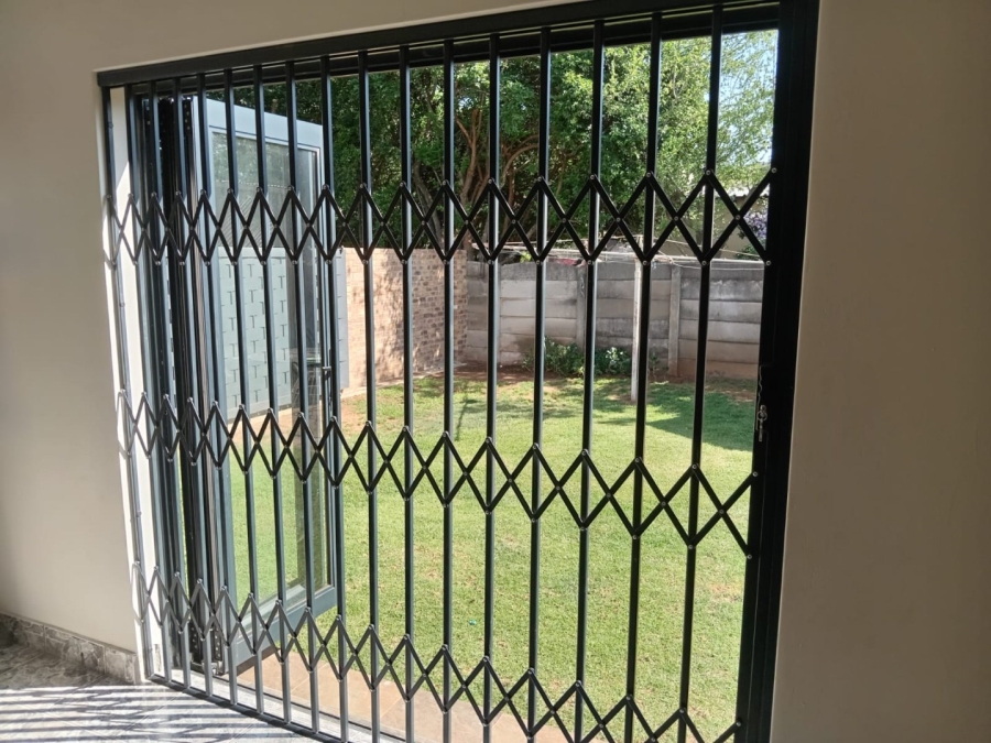 To Let 2 Bedroom Property for Rent in Northmead Gauteng