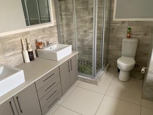  Bedroom Property for Sale in Boardwalk Gauteng