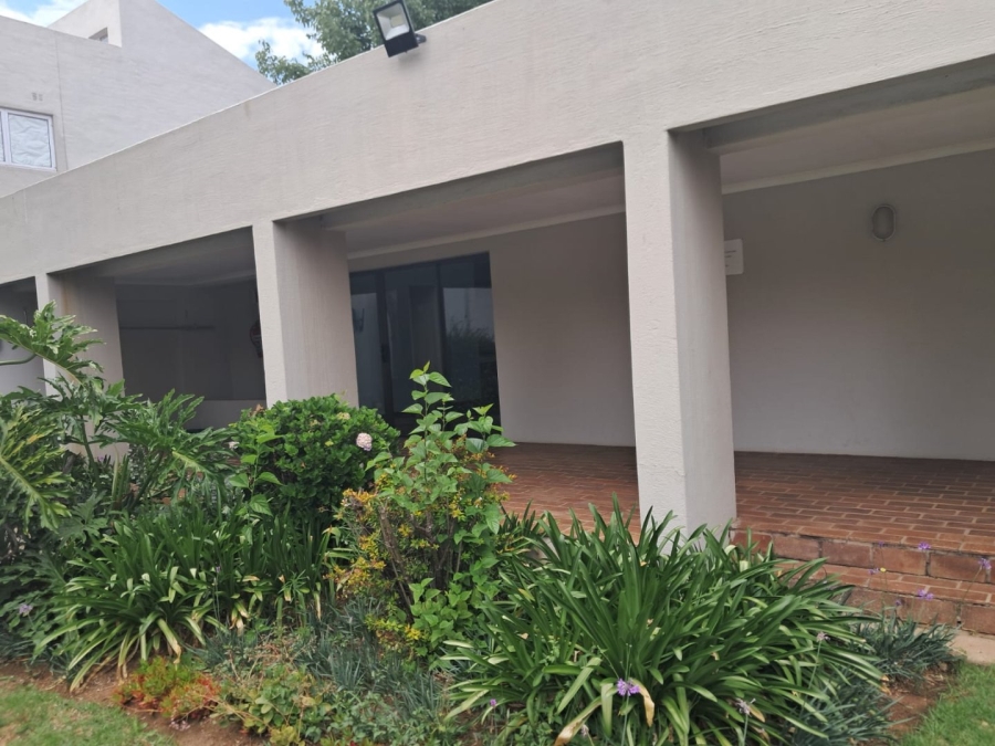2 Bedroom Property for Sale in Edenburg Gauteng