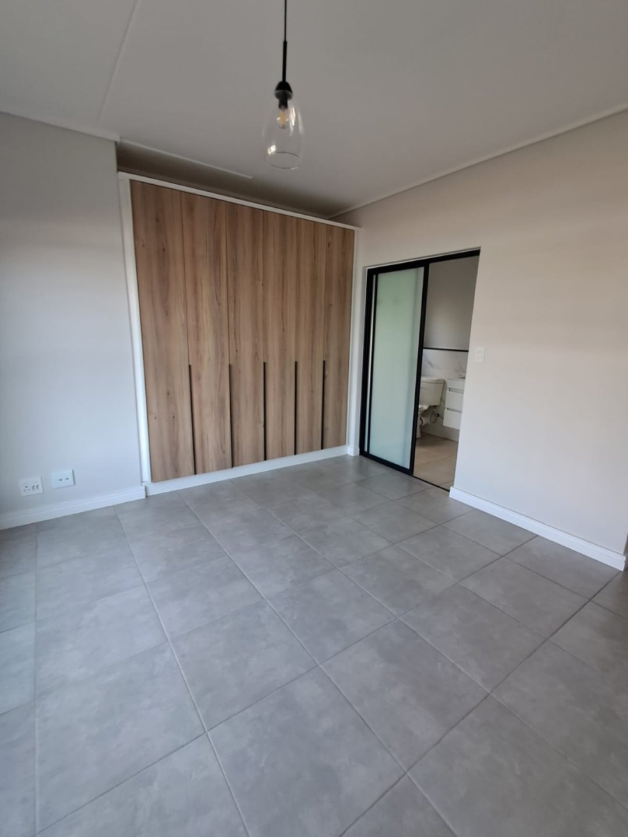 To Let 3 Bedroom Property for Rent in Waterfall Country Estate Gauteng