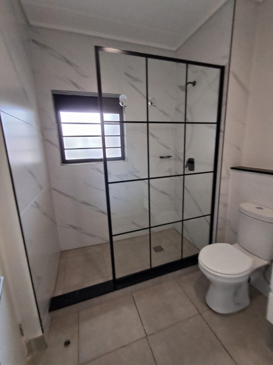 To Let 3 Bedroom Property for Rent in Waterfall Country Estate Gauteng