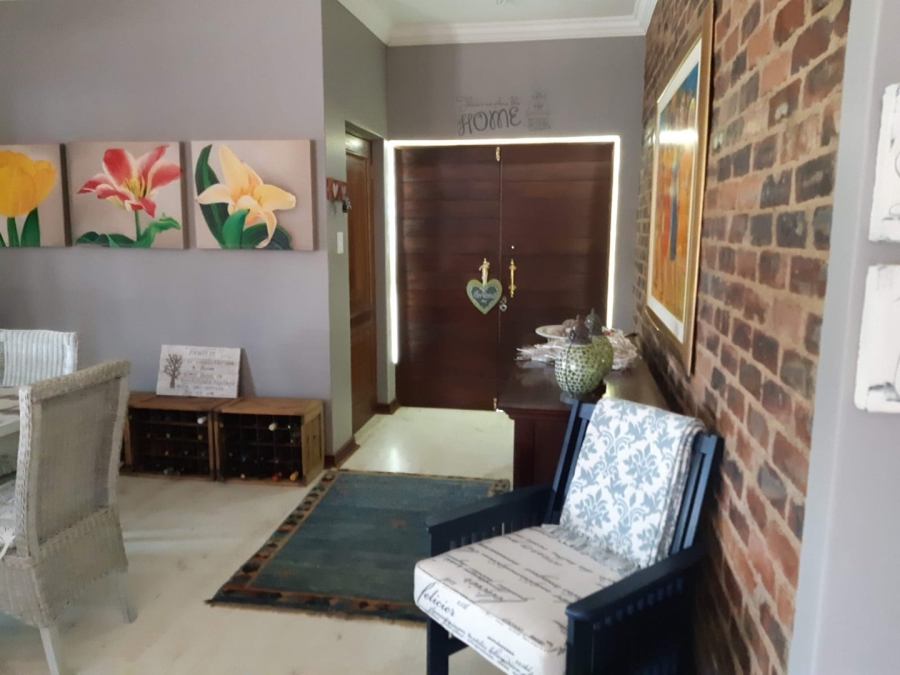 2 Bedroom Property for Sale in Eldoraigne Gauteng