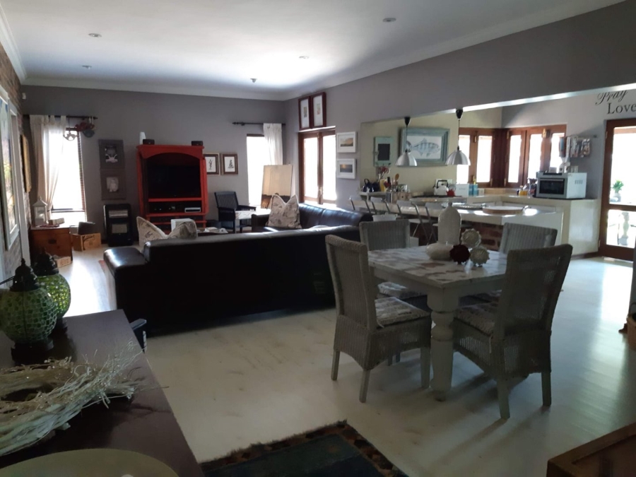 2 Bedroom Property for Sale in Eldoraigne Gauteng