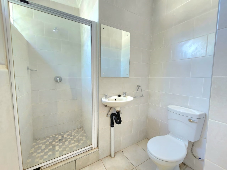 4 Bedroom Property for Sale in Linmeyer Gauteng