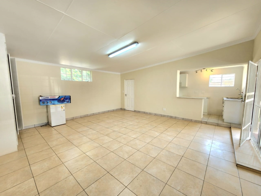 4 Bedroom Property for Sale in Linmeyer Gauteng