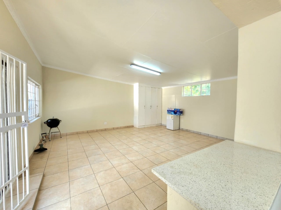 4 Bedroom Property for Sale in Linmeyer Gauteng