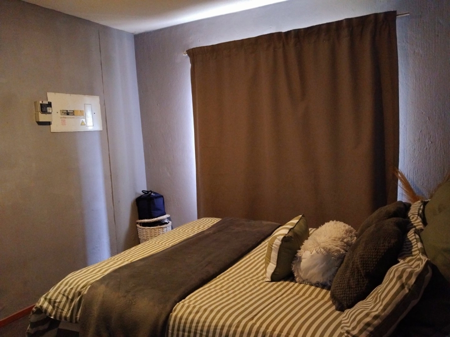 2 Bedroom Property for Sale in Elspark Gauteng