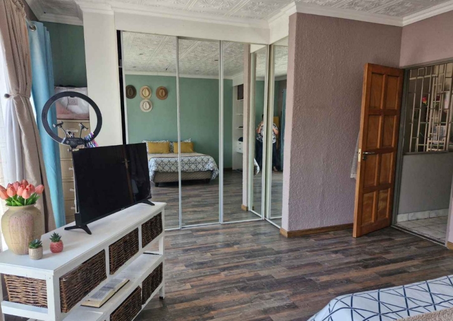 2 Bedroom Property for Sale in Primrose Hill Gauteng