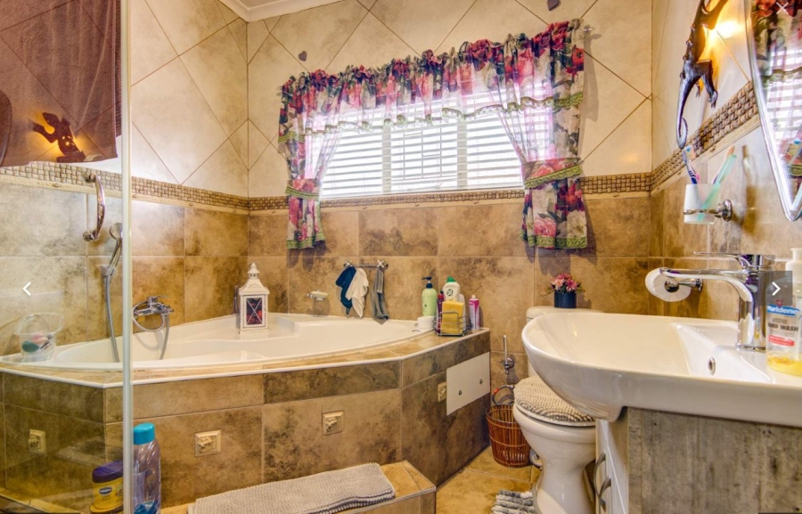 2 Bedroom Property for Sale in Primrose Hill Gauteng