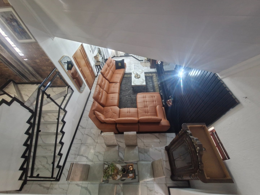 4 Bedroom Property for Sale in Dayanglen Gauteng