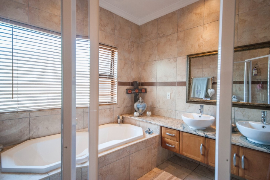 4 Bedroom Property for Sale in Midlands Estate Gauteng