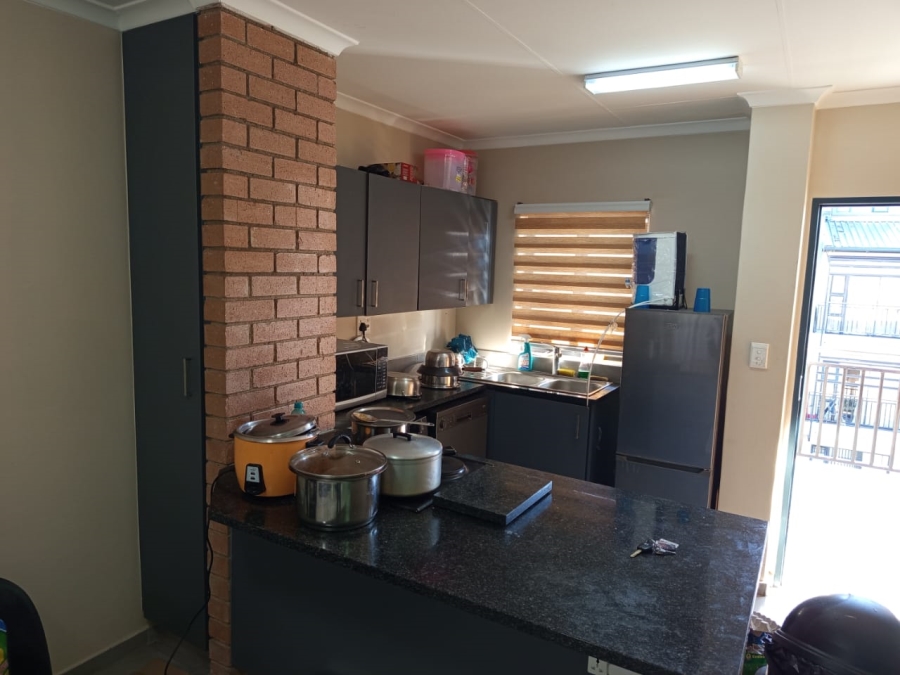 2 Bedroom Property for Sale in Vorna Valley Gauteng