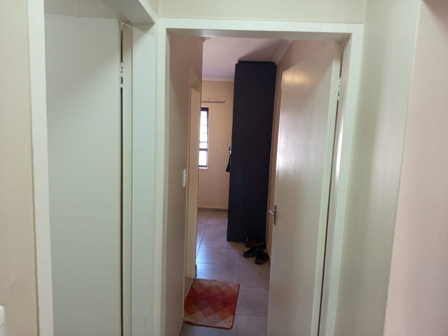 2 Bedroom Property for Sale in Vorna Valley Gauteng