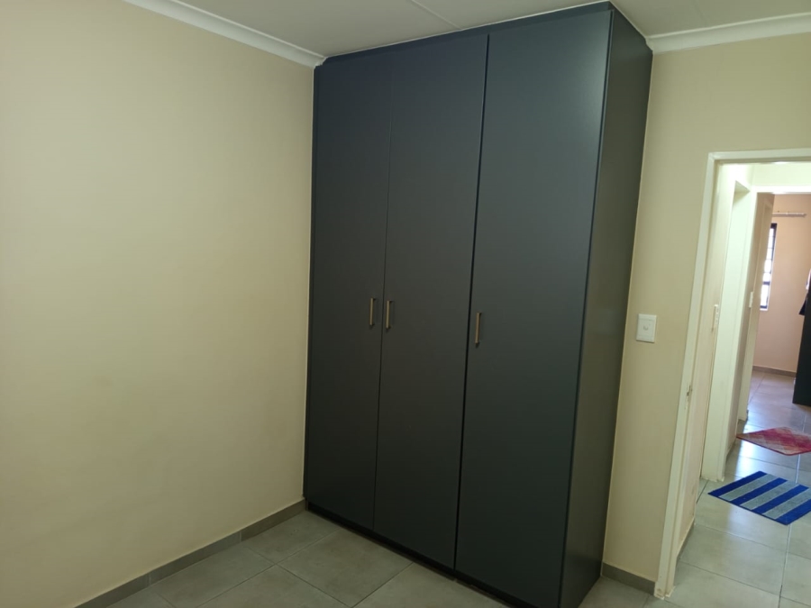2 Bedroom Property for Sale in Vorna Valley Gauteng