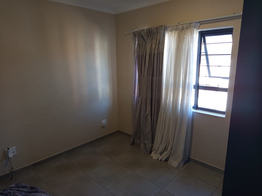 2 Bedroom Property for Sale in Vorna Valley Gauteng