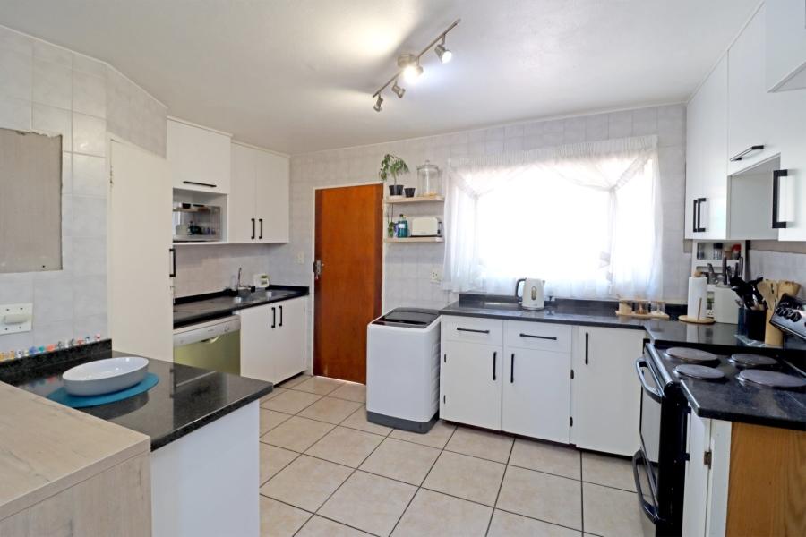 3 Bedroom Property for Sale in Wierda Park Gauteng