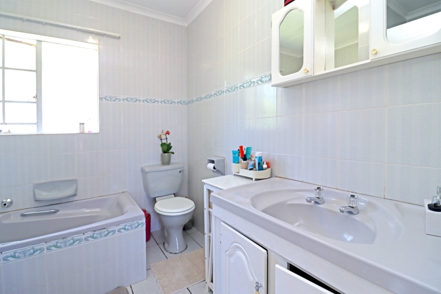 3 Bedroom Property for Sale in Wierda Park Gauteng