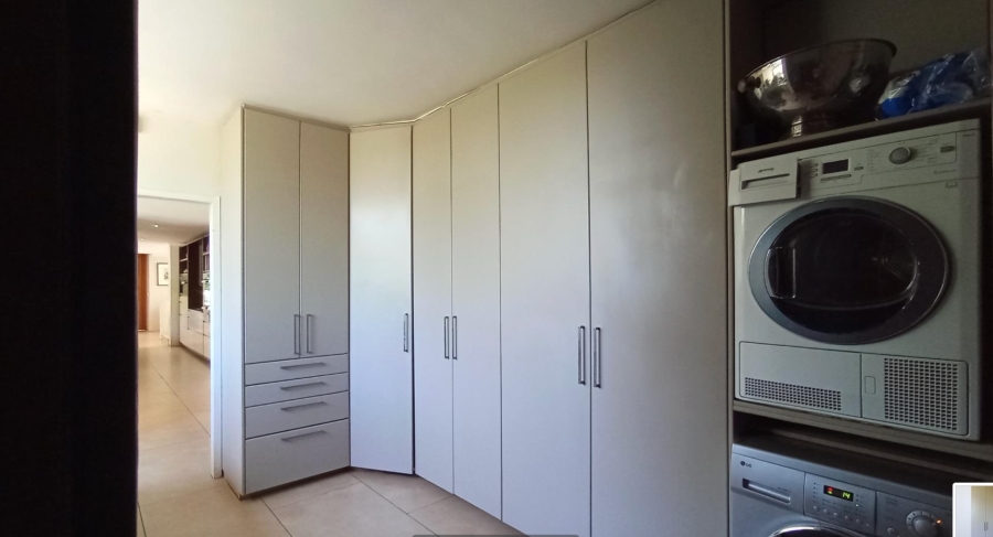 6 Bedroom Property for Sale in Morningside Gauteng