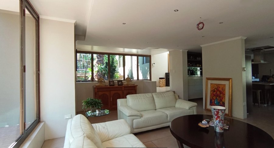 6 Bedroom Property for Sale in Morningside Gauteng