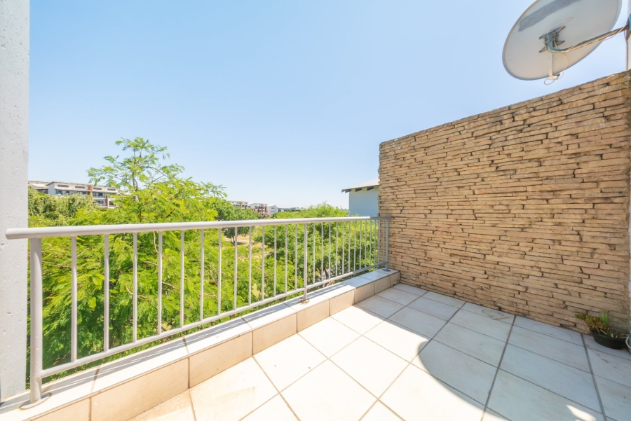 2 Bedroom Property for Sale in Greenstone Hill Gauteng