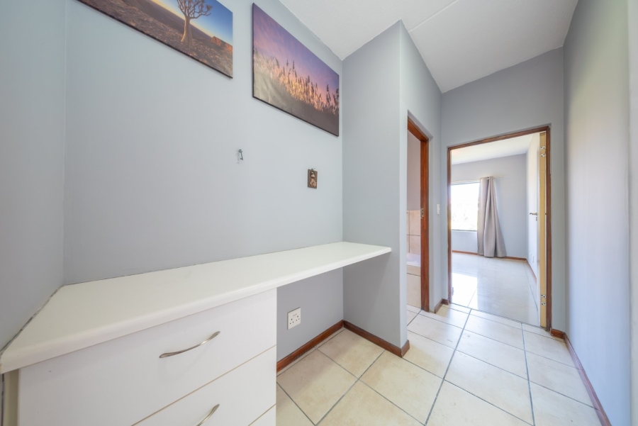 2 Bedroom Property for Sale in Greenstone Hill Gauteng
