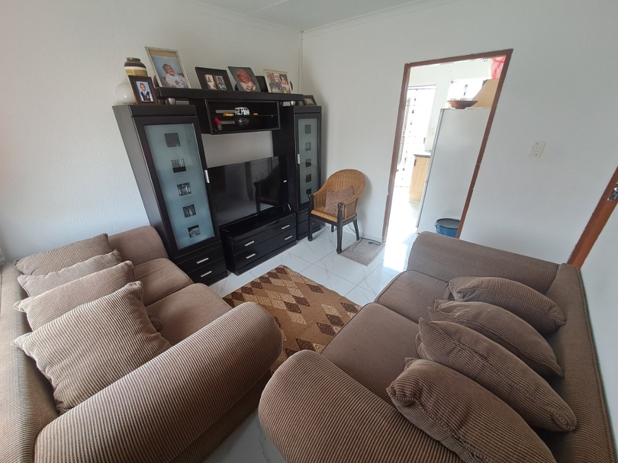 2 Bedroom Property for Sale in Protea Glen Gauteng