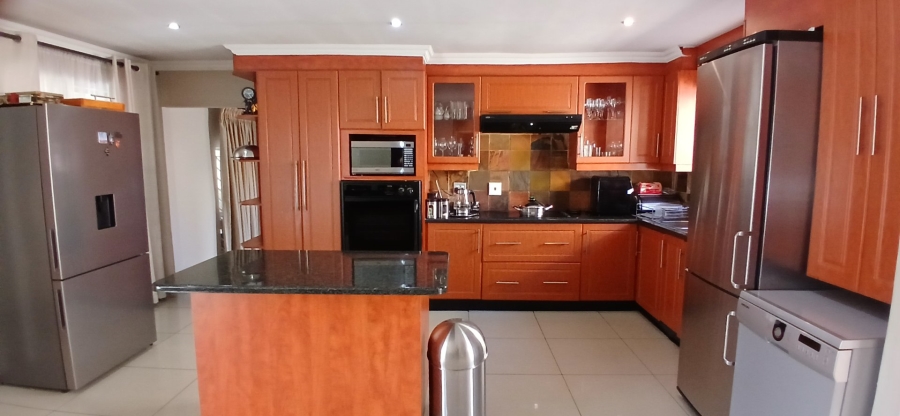 5 Bedroom Property for Sale in Heuweloord Gauteng