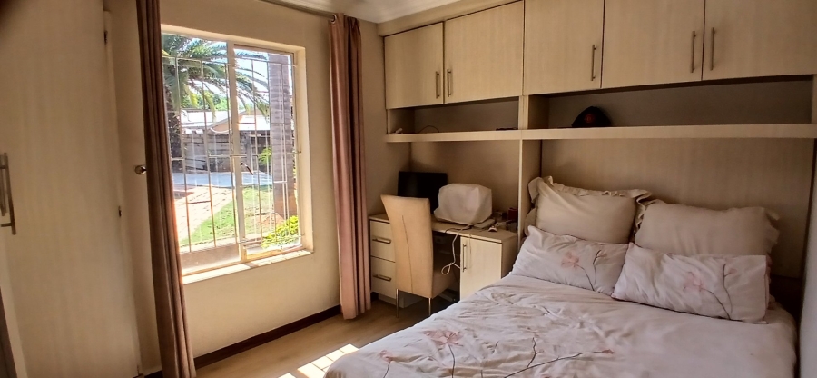 5 Bedroom Property for Sale in Heuweloord Gauteng