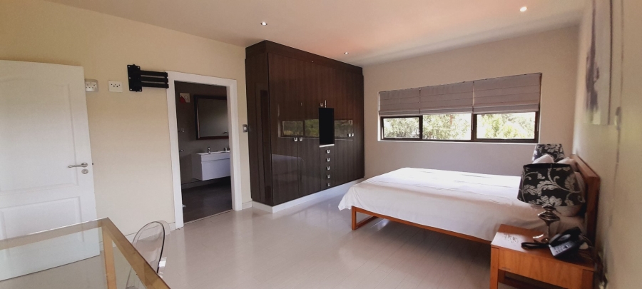 To Let 4 Bedroom Property for Rent in Sandown Gauteng