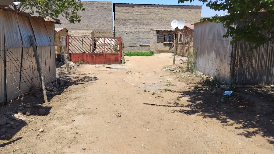 2 Bedroom Property for Sale in Olievenhoutbosch Gauteng