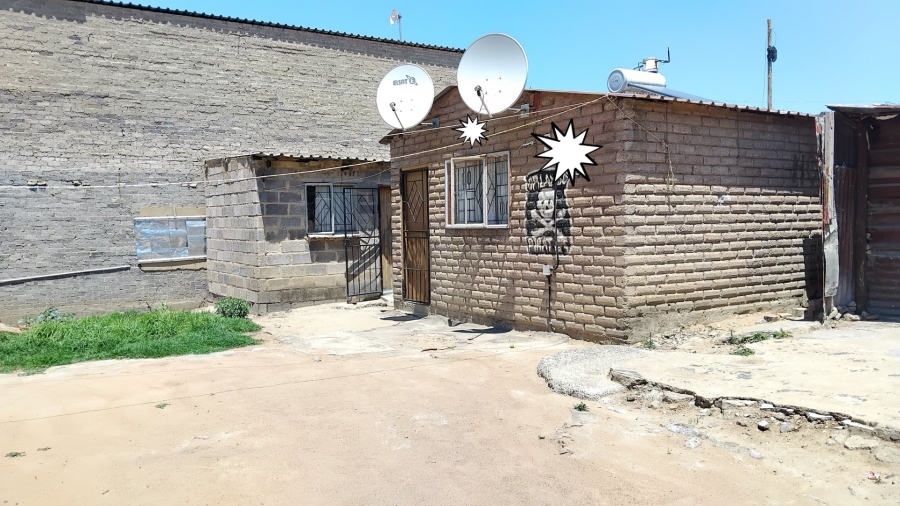 2 Bedroom Property for Sale in Olievenhoutbosch Gauteng