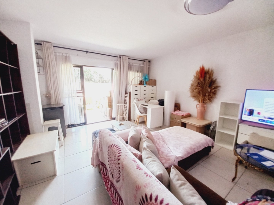 2 Bedroom Property for Sale in Hurlyvale Gauteng