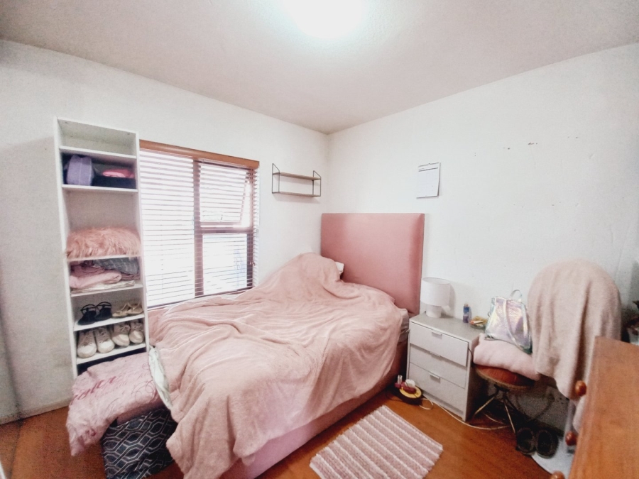 2 Bedroom Property for Sale in Hurlyvale Gauteng