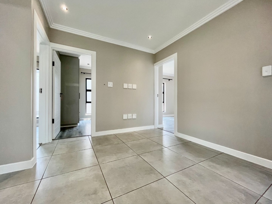 To Let 3 Bedroom Property for Rent in Rynfield A H Gauteng