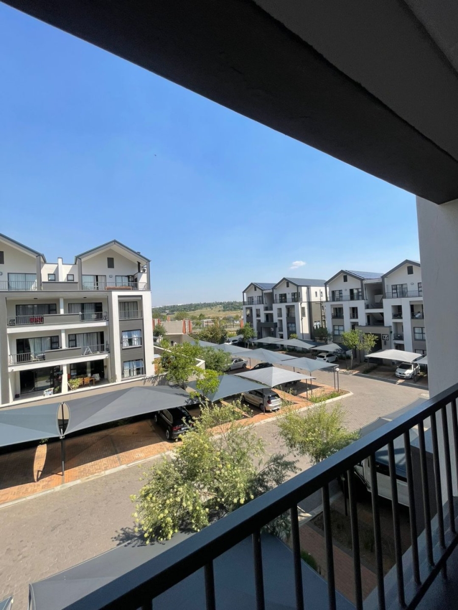 1 Bedroom Property for Sale in Waterfall View Gauteng