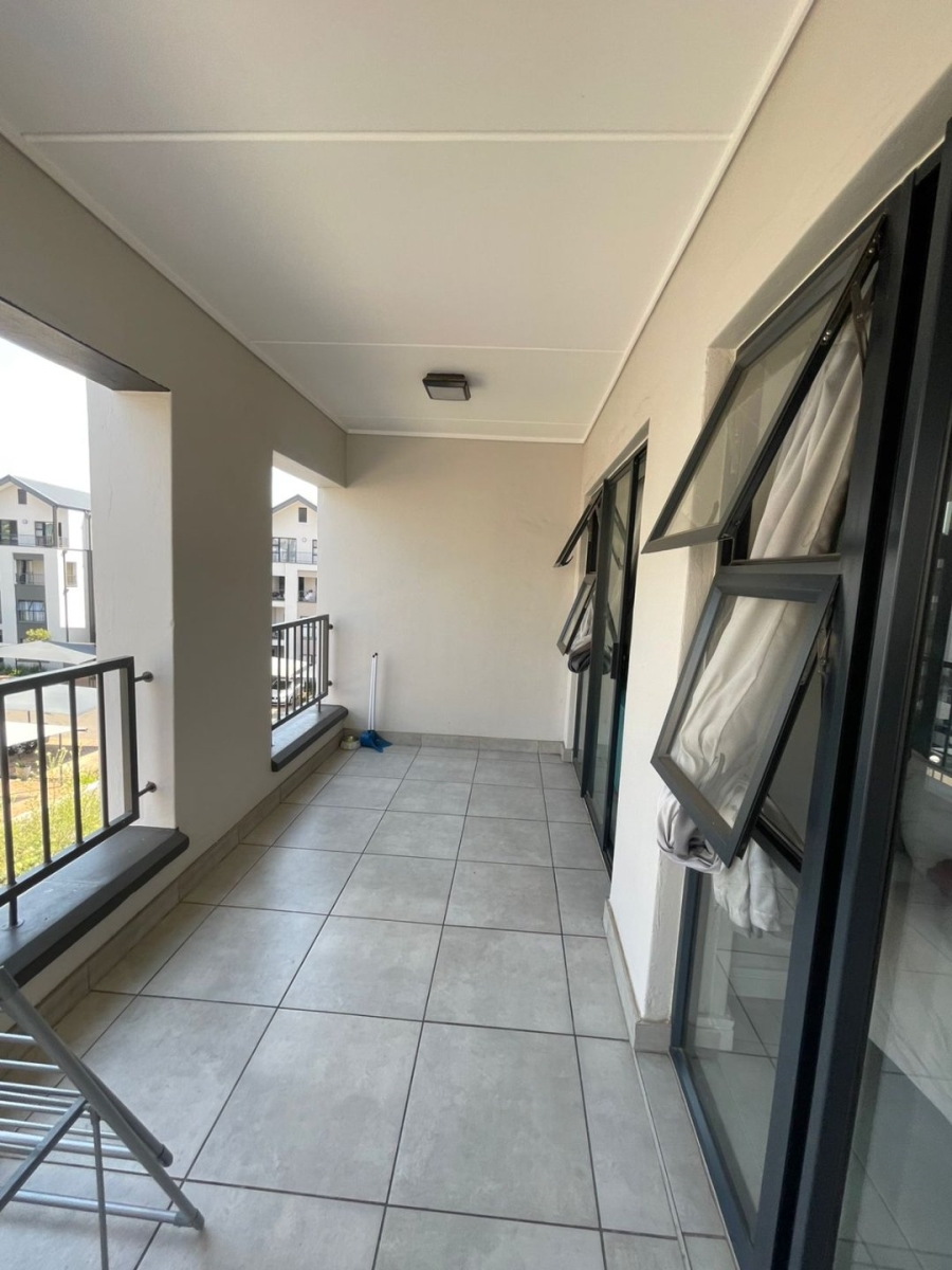 1 Bedroom Property for Sale in Waterfall View Gauteng