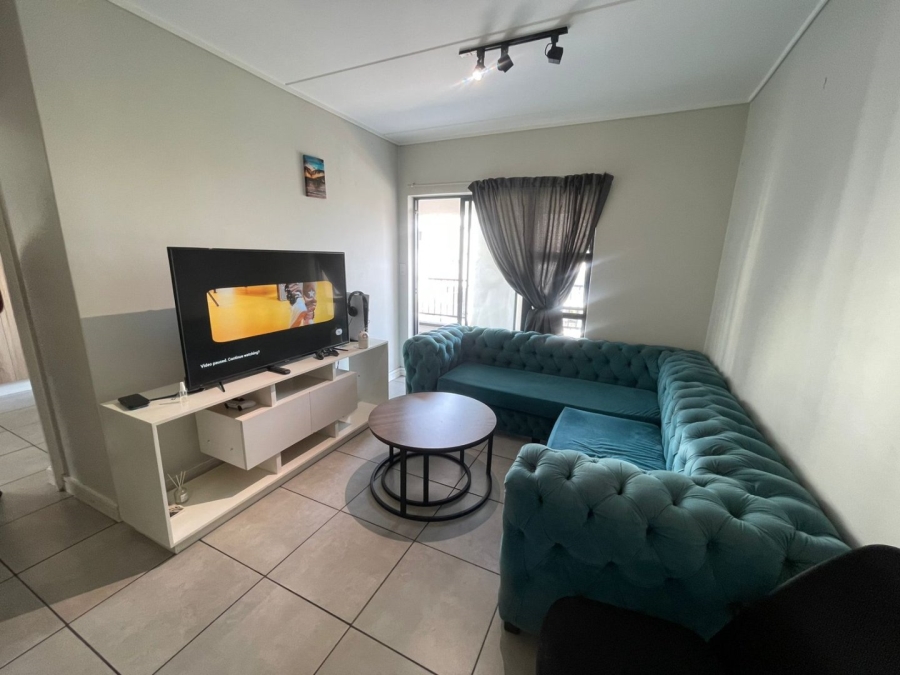 1 Bedroom Property for Sale in Waterfall View Gauteng