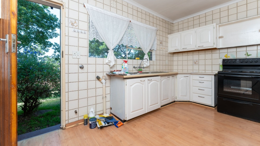 To Let 3 Bedroom Property for Rent in Rangeview Gauteng