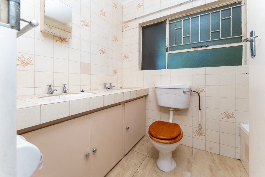 To Let 3 Bedroom Property for Rent in Rangeview Gauteng