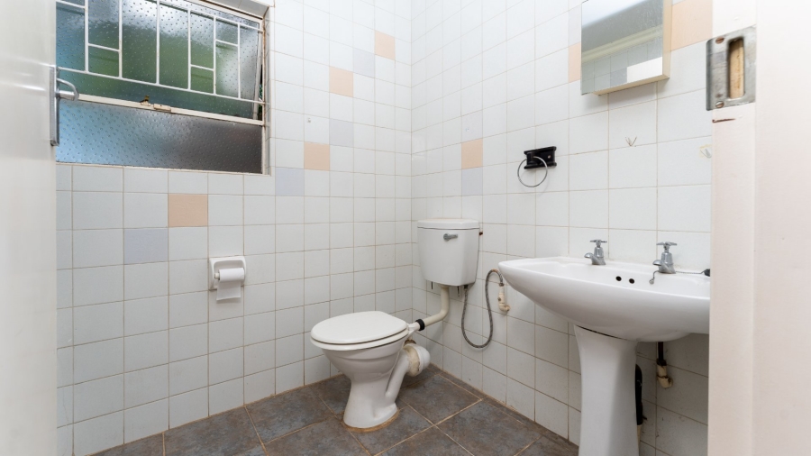 To Let 3 Bedroom Property for Rent in Rangeview Gauteng