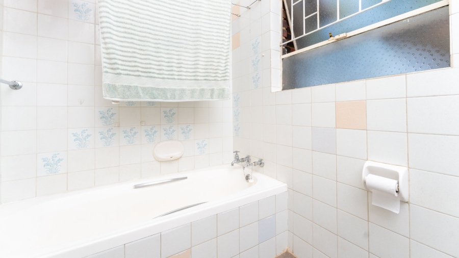 To Let 3 Bedroom Property for Rent in Rangeview Gauteng