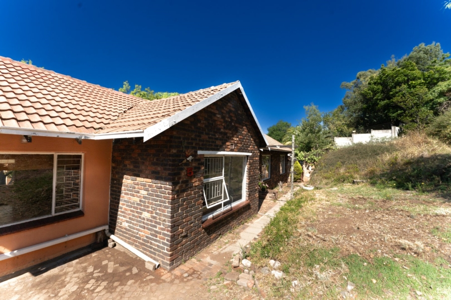 To Let 3 Bedroom Property for Rent in Rangeview Gauteng